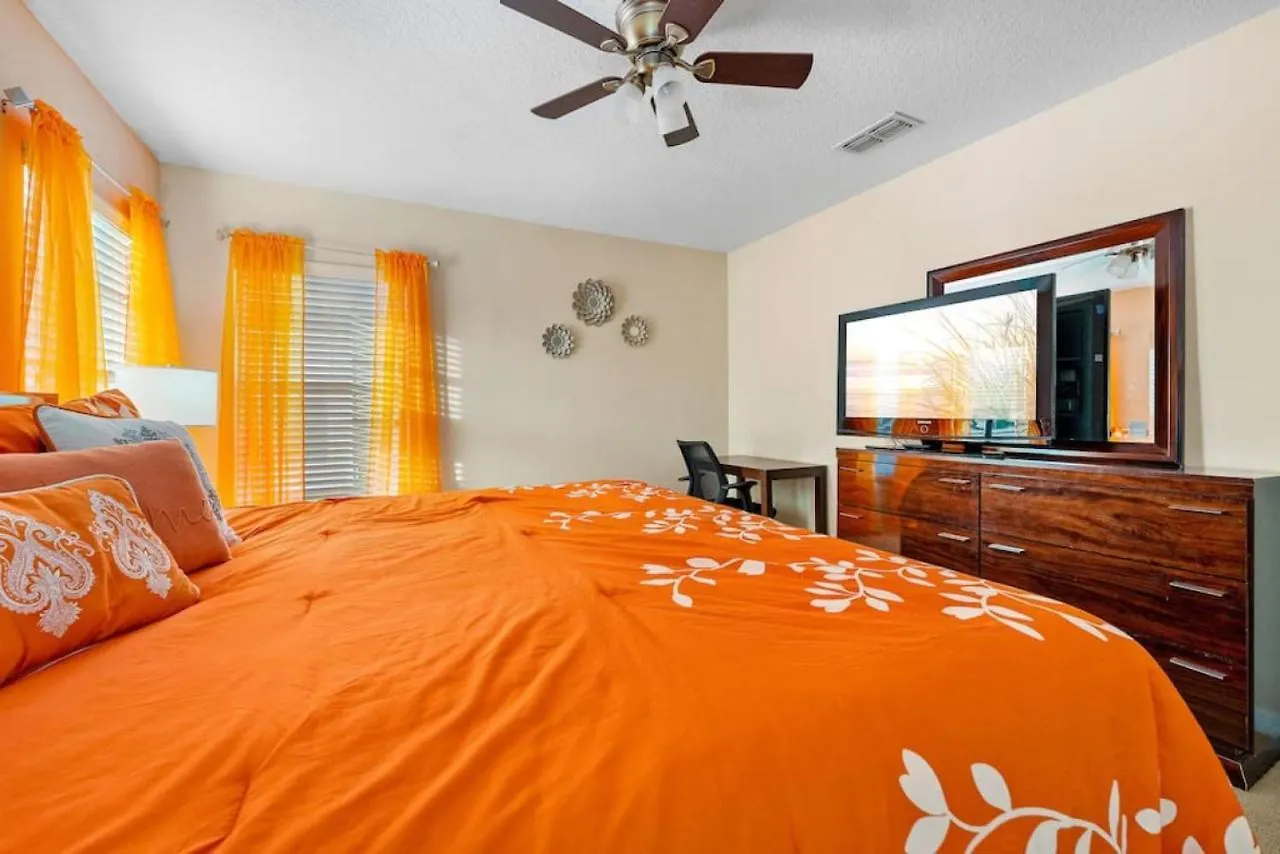 New - 6 Bed - Game Room - Pool - No Rear Neighbors Davenport Holiday home