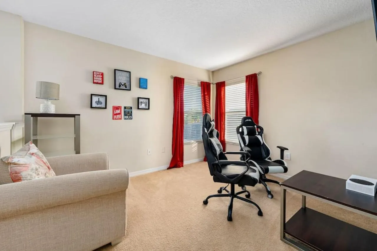 Holiday home New - 6 Bed - Game Room - Pool - No Rear Neighbors Davenport