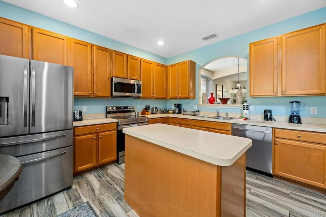 New - 6 Bed - Game Room - Pool - No Rear Neighbors Davenport Holiday home