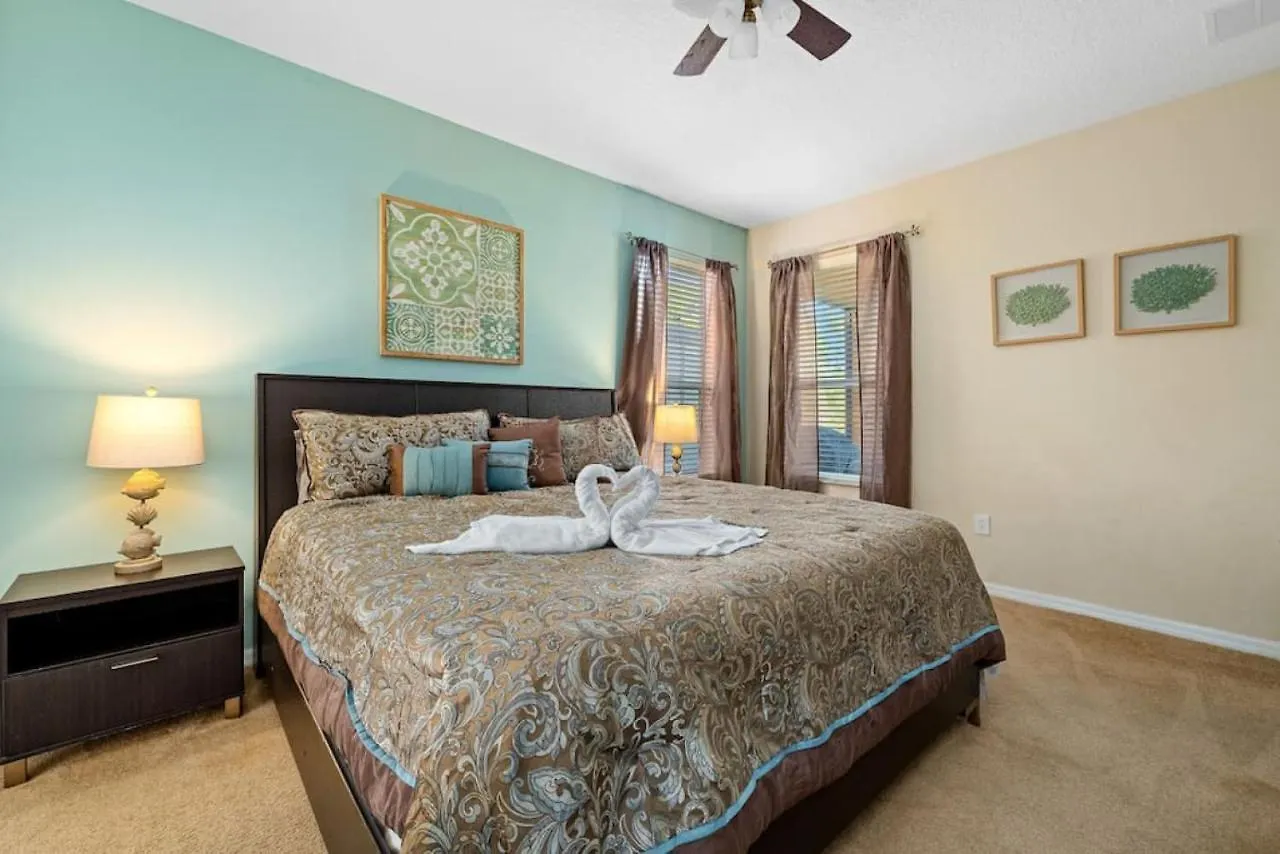 New - 6 Bed - Game Room - Pool - No Rear Neighbors Davenport